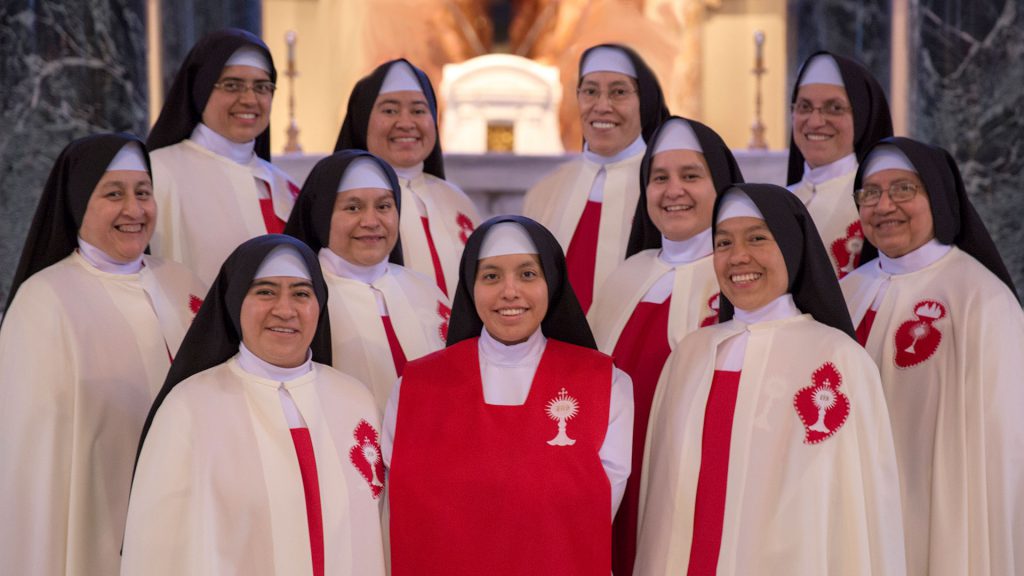 Group picture of the sisters